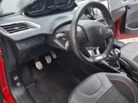 Gebraucht Peugeot 2008 Allure 110 PS (80 kW) 2018 Rot SUV