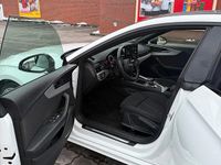 Gebraucht Audi A5 Sportback 204 PS (150 kW) 2022 Weiß Kleinwagen