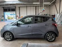 Gebraucht Hyundai i10 Passion 67 PS (49 kW) 2018 Grau Kleinwagen