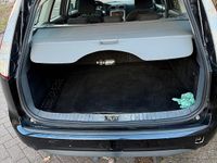 Second-hand Ford Focus 109 CP (80 kW) 2011 Negru Break