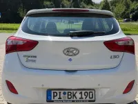Gebraucht Hyundai i30 Edition 135 PS (99 kW) 2015 Weiß Limousine