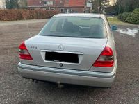 Gebraucht Mercedes C220 150 PS (110 kW) 1993 Limousine