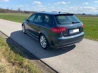 Gebraucht Audi S3 Ambiente 265 PS (194 kW) 2012 Grau Kleinwagen