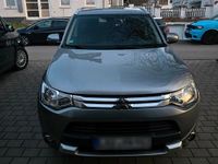 Gebraucht Mitsubishi Outlander 150 PS (110 kW) 2015 Grau SUV