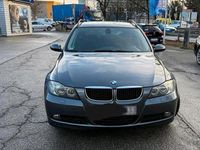 Gebraucht BMW 320 177 PS (130 kW) 2007 Grau Kombi
