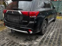 Gebraucht Mitsubishi Outlander 150 PS (110 kW) 2015 Schwarz SUV