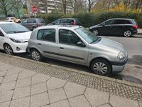 Gebraucht Renault Clio II 75 PS (55 kW) 1999 Silber Kleinwagen