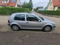 Gebraucht VW Golf 75 PS (55 kW) 2020 Grau Coupé