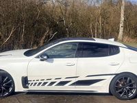 Gebraucht Kia Stinger GT-Line 200 PS (147 kW) 2017 Weiß Kleinwagen