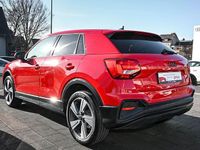 Gebraucht Audi Q2 S-Line 150 PS (110 kW) 2024 Rot SUV