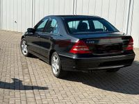 Gebraucht Mercedes C200 163 PS (119 kW) 2004 Schwarz Limousine