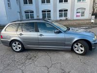 Gebraucht BMW 318 143 PS (105 kW) 2004 Grau Kombi