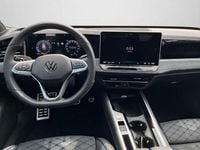 Gebraucht VW Passat R-line 150 PS (110 kW) 2025 Silber Kombi