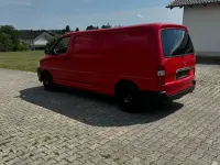 Gebraucht Toyota HiAce H4 95 PS (69 kW) 2011 Rot Van