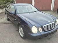 Gebraucht Mercedes CLK320 218 PS (160 kW) 1998 Blau Coupé