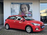 Gebraucht Hyundai i20 Comfort 101 PS (74 kW) 2020 Rot Limousine