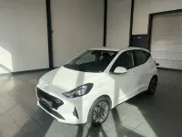 Gebraucht Hyundai i10 Trend 63 PS (46 kW) 2024 Weiß Kleinwagen