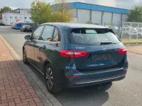 Gebraucht Mercedes B180 116 PS (85 kW) 2021 Blau Kleinwagen