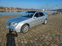 Używany Mercedes E500 Elegance 306 KM (225 kW) 2004 Srebrny Sedan/Limuzyna