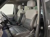 Second-hand VW Multivan Style 150 CP (110 kW) 2024 Negru Monovolum