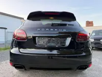 Second-hand Porsche Cayenne Platinum Edition 245 CP (180 kW) 2014 Negru SUV