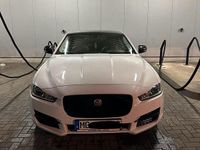 Gebraucht Jaguar XE 180 PS (132 kW) 2016 Weiß Limousine