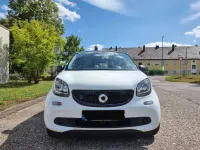 Gebraucht Smart ForFour Electric Drive Passion 60 kW (82 PS) 2018 Weiß Kleinwagen