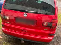 Gebraucht VW Sharan 114 PS (83 kW) 2009 Rot Van / Kleinbus