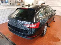 Gebraucht Skoda Superb Ambition 150 PS (110 kW) 2023 Schwarzmagic perleffekt Kombi
