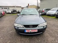 Gebraucht Opel Vectra Comfort 101 PS (74 kW) 2002 Grün Limousine
