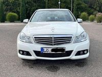 Gebraucht Mercedes C180 156 PS (114 kW) 2011 Weiß Limousine
