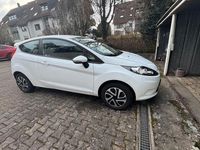 Gebraucht Ford Fiesta 82 PS (60 kW) 2009 Weiß Coupé