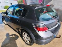 Gebraucht Opel Astra 116 PS (85 kW) 2009 Grau Limousine