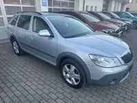 Gebraucht Skoda Octavia Ambition 160 PS (117 kW) 2012 Silber Kombi
