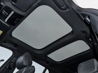 Gebraucht Mercedes E300 AMG 143 PS (105 kW) 2022 Unilack polarweiß Limousine