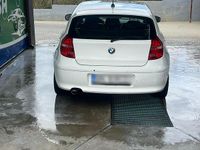 Gebraucht BMW 120 163 PS (119 kW) 2011 Weiß Kleinwagen