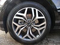 Gebraucht Land Rover Range Rover SE Dynamic 200 PS (147 kW) 2024 Schwarz SUV