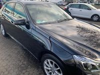Gebraucht Mercedes E250 Avantgarde 204 PS (150 kW) 2015 Schwarz Limousine