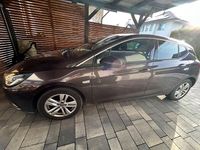 Gebraucht Opel Astra Dynamic 110 PS (80 kW) 2016 Braun Limousine