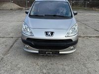 Gebraucht Peugeot 1007 109 PS (80 kW) 2006 Van / Kleinbus