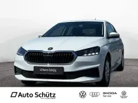Gebraucht Skoda Fabia Ambition 65 PS (47 kW) 2022 Weiß Kleinwagen