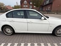 Gebraucht BMW 320 150 PS (110 kW) 2006 Weiß Limousine