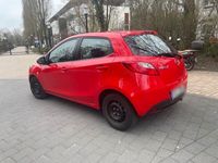 gebraucht Mazda 2 2013 96.500 Garagenwagen