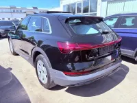 Gebraucht Audi e-tron 230 kW (313 PS) 2021 Brillantschwarz SUV