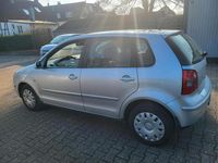 Gebraucht VW Polo 64 PS (47 kW) 2005 Silber Kleinwagen