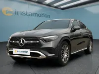 Gebraucht Mercedes GLC200 204 PS (150 kW) 2024 Grau SUV