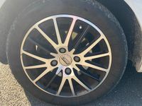 Gebraucht Ford Fiesta 82 PS (60 kW) 2011 Weiß Kleinwagen