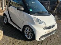 Gebraucht Smart ForTwo Cabrio 71 PS (52 kW) 2013 Weiß Cabrio