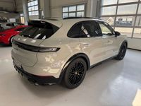 Gebraucht Porsche Cayenne GTS 500 PS (367 kW) 2024 Weiß SUV