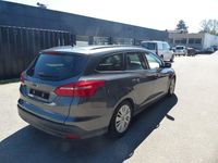 Usata Ford Focus 101 CV (74 kW) 2015 Grigio Station wagon